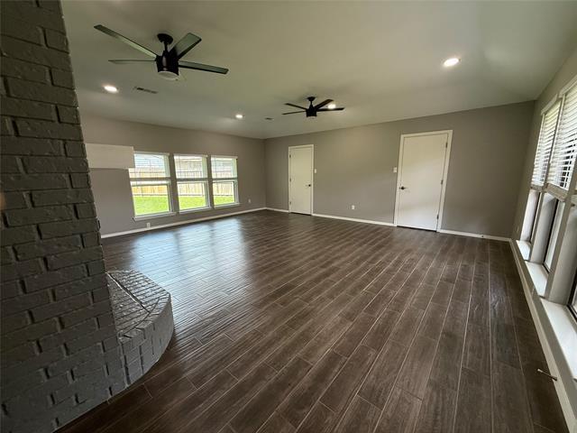 Building Photo - 2521 Westchester Dr