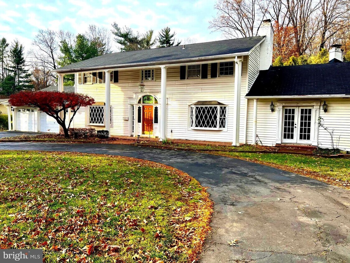 Primary Photo - 3702 Prince William Dr
