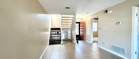 Building Photo - 2361 Sugartree Ct