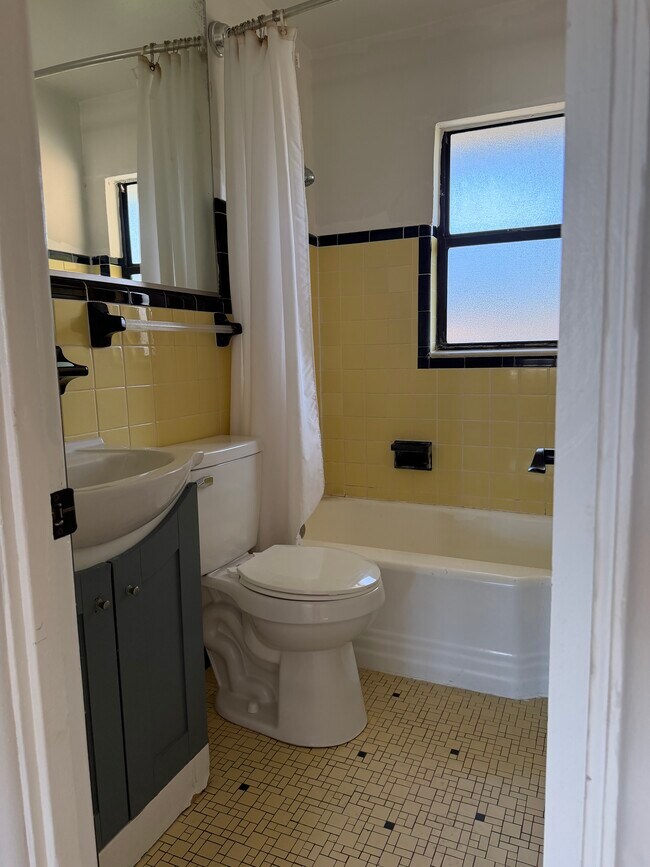 Foto del edificio - 4463 Emerson Ave S