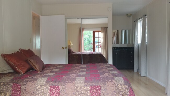 Foto del edificio - 1600 Henry Ridge Mtwy