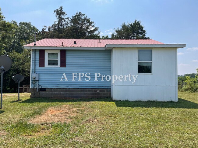 Foto del edificio - 581 S Holcomb Rd SW