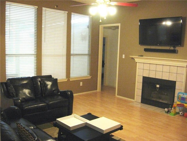 Foto del edificio - 1104 Chesapeake St