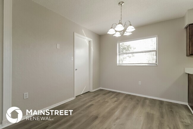 Foto del edificio - 13228 Grand Terrace Dr