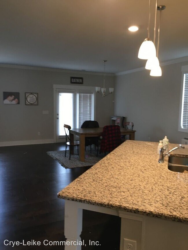 Building Photo - 5 br, 3.5 bath House - 6326 Hickory Bell Dr.