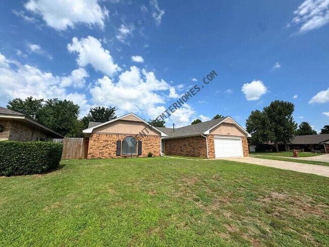 Foto del edificio - 11629 Kings Cir