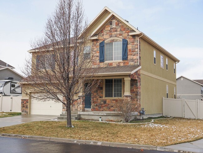 Foto del edificio - Beautiful Home in Lehi with spacious yard!