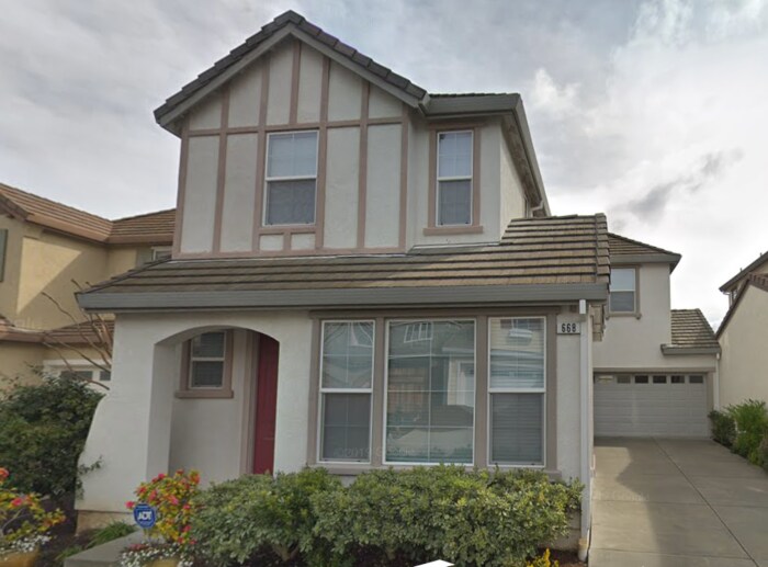 Primary Photo - 668 Granite Ln