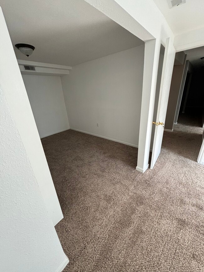 Foto del edificio - 1407 Willshire Dr