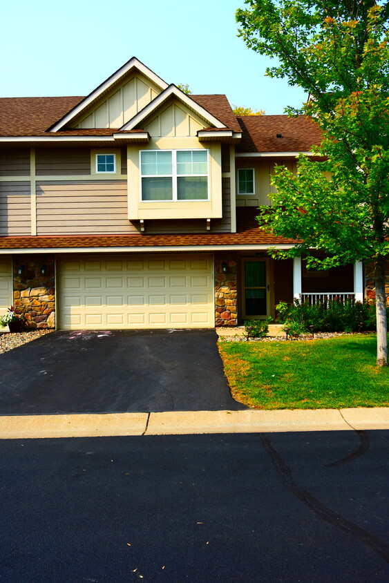 Foto principal - 3449 Chestnut Ln