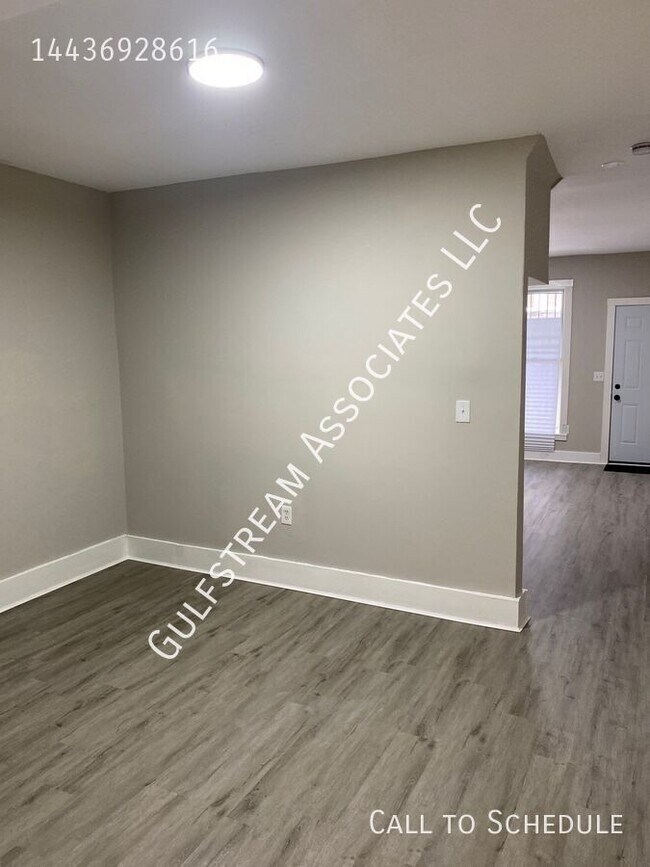 Foto del edificio - 2104 Westwood Ave