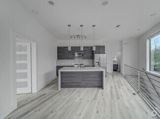 Building Photo - 1022 Eldorado Ave