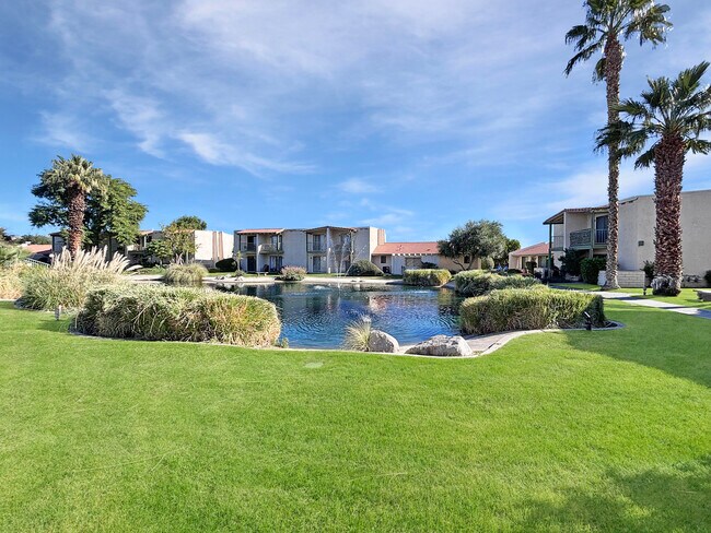 Foto del edificio - 63 Lakeview Cir