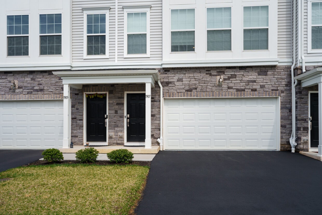 Foto principal - 1907 Swales Ct