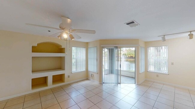 Interior Photo - Arbors at Lee Vista