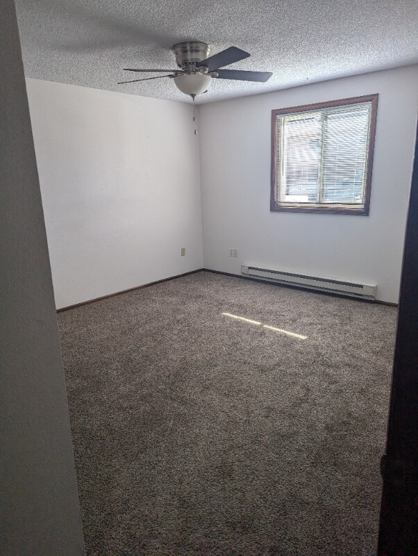 Foto del edificio - 5421 Eastview St