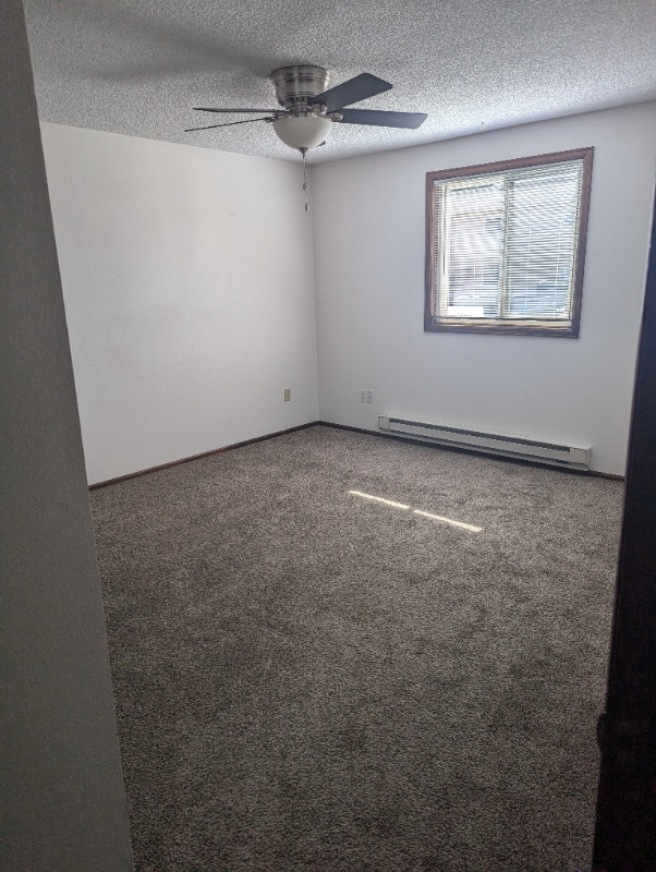 Building Photo - 5421 Eastview St