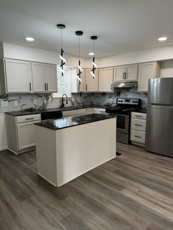 1221 Cornelius Ct, WinstonSalem, NC 27101 House Rental in Winston