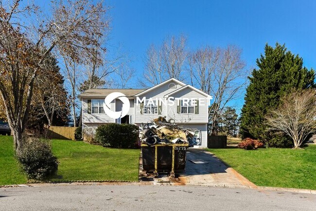 Foto del edificio - 3 Bedroom Pet-Friendly Home in Flowery Branch, GA with Main Street Renewal