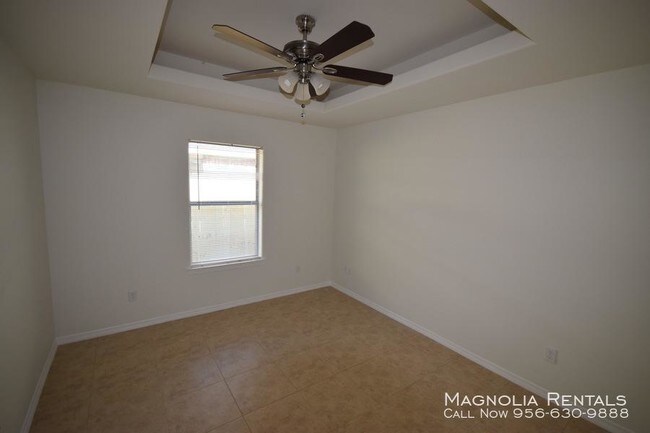 Building Photo - 3 bedroom in Edinburg TX 78542