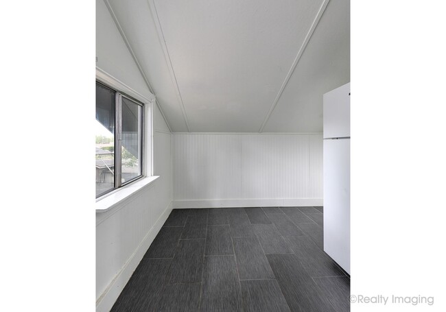 Photo - 6015-6017 SE 99th Ave Apartment