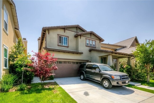 Building Photo - 662 E Gardenia Dr