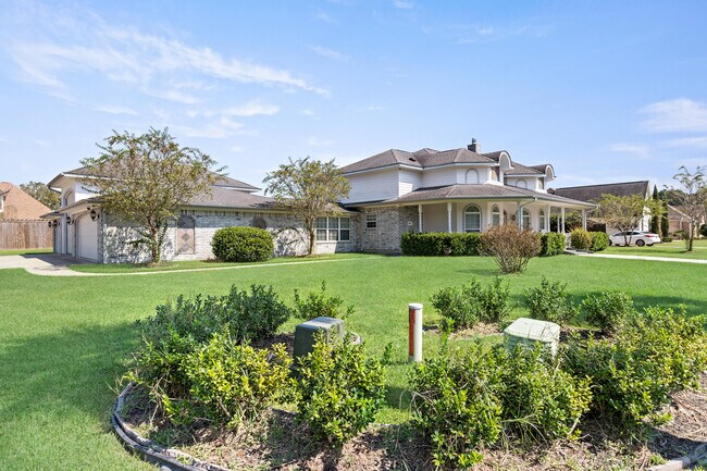 Foto del edificio - 100 Dillons Way