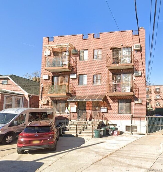 Building Photo - 76-13 46th Ave