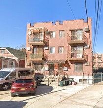 Building Photo - 76-13 46th Ave