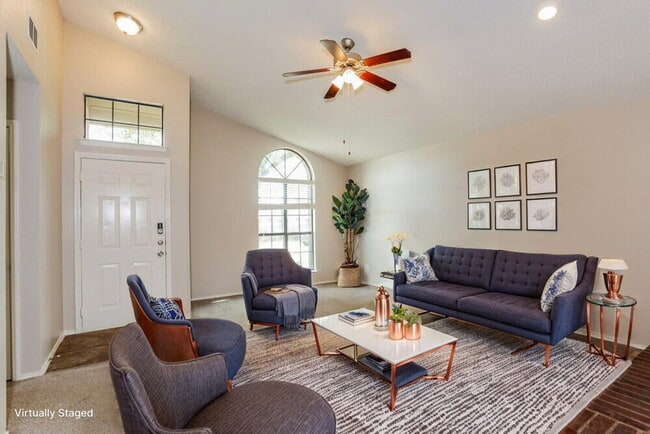 Foto del edificio - 514 Sims Dr