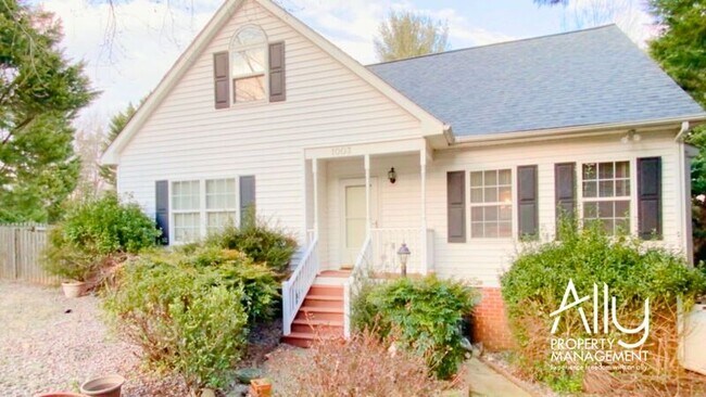 Foto del edificio - 1003 Wintergreen Ln