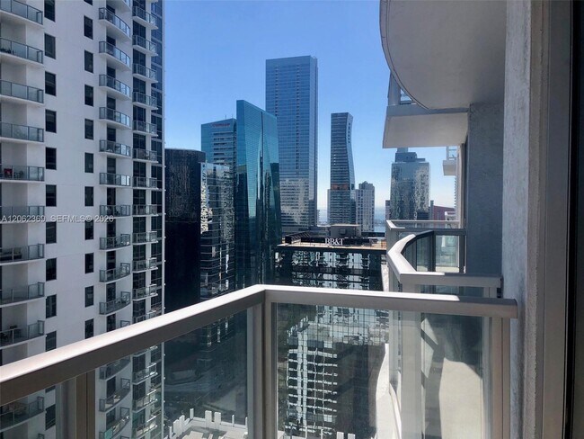 Building Photo - 1050 Brickell Ave