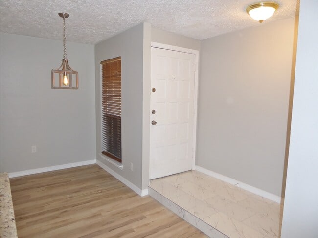 Foto del edificio - 2911 Mariner Dr