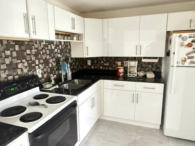 Foto del edificio - 2821 N Miami Beach Blvd