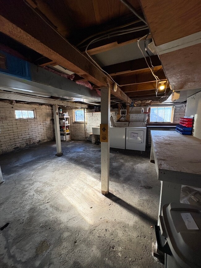 Building Photo - 8041 WA-903