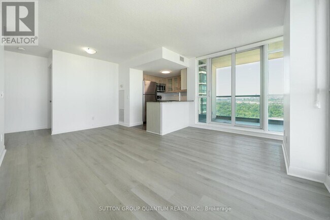 Photo du bâtiment - 225-2225 Sherway Gardens Rd