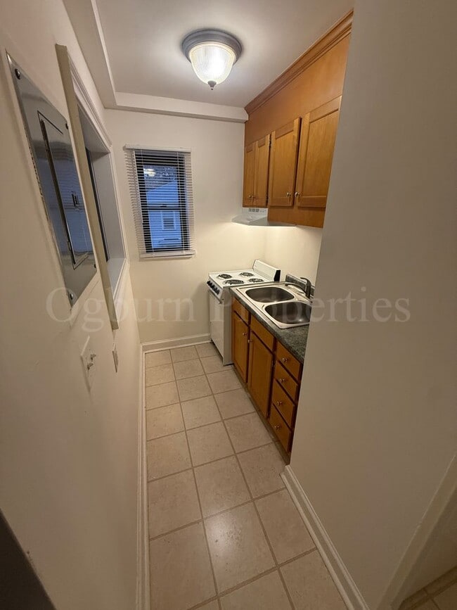 Building Photo - 605010 - PILOT VIEW/CAROLINA AVENUE