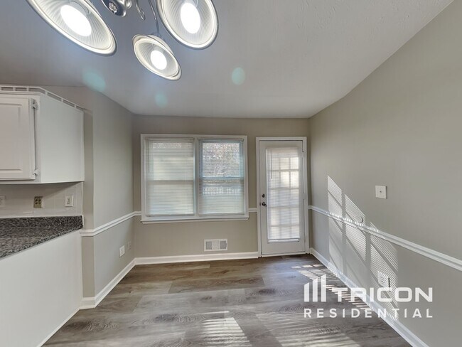 Foto del edificio - 1605 Windy Hill Pl SE