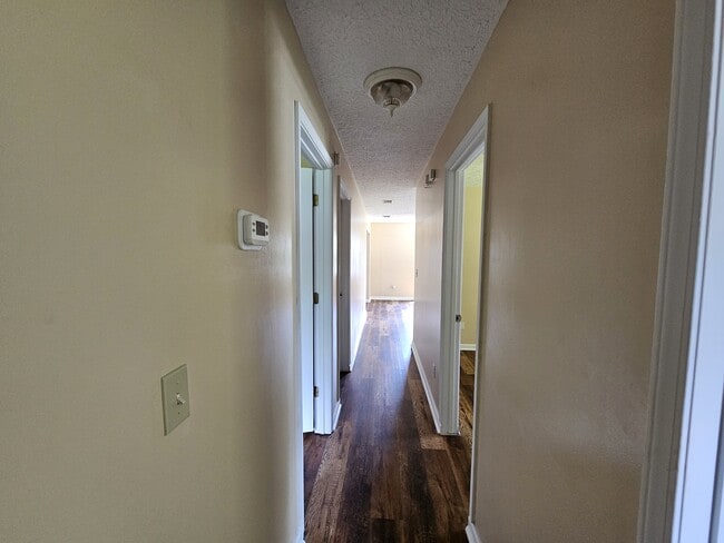 Foto del edificio - 906 Virginia Ave