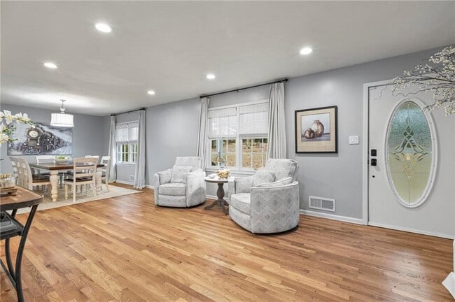 Foto del edificio - 120 Timber Creek Terrace