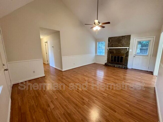 Foto del edificio - 4391 Ridge Valley Dr