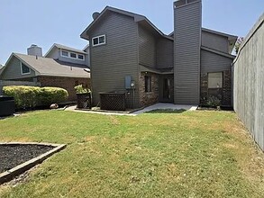 Building Photo - 3817 Clover Hill Ln