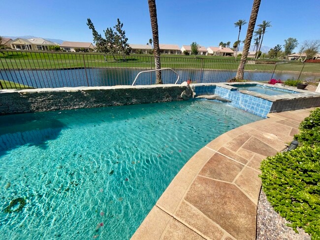 Building Photo - 78745 Sunrise Canyon Ave