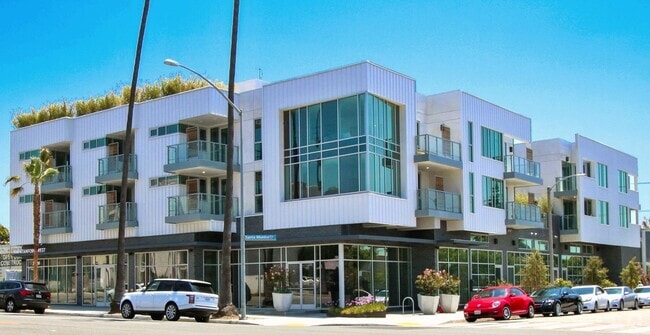 Building Photo - The Stanford West