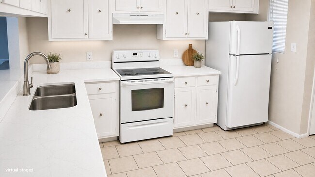Building Photo - 5005 Georgi Ln