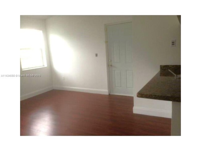 Building Photo - 17500 NW 67th Ct