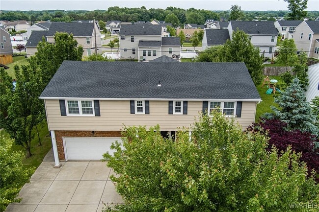 Building Photo - 79 Hemlock Dr