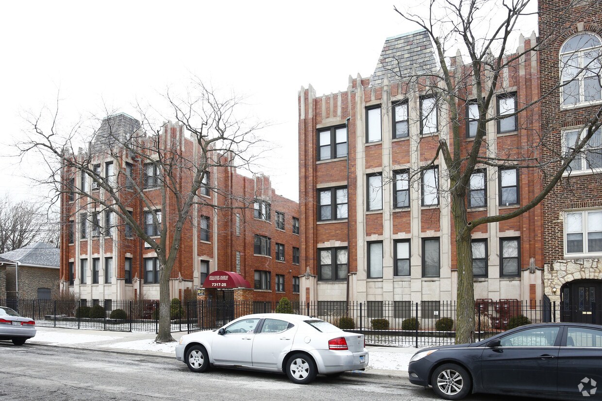7317 S Chappel Apartments in Chicago, IL