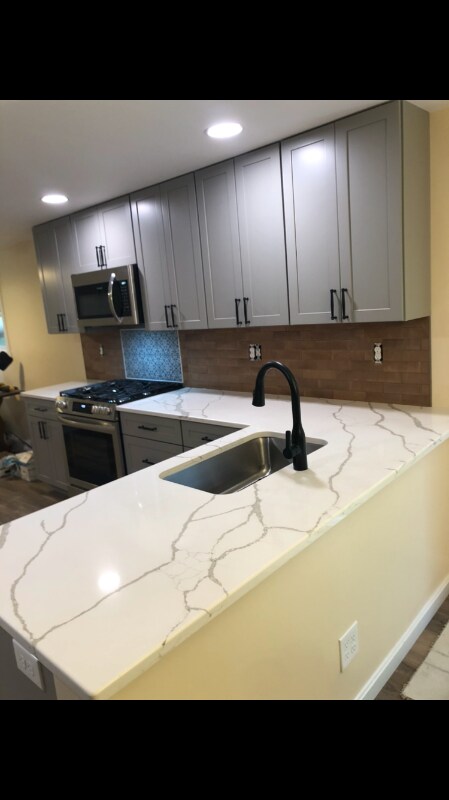 Foto del edificio - 517 Benson Rd