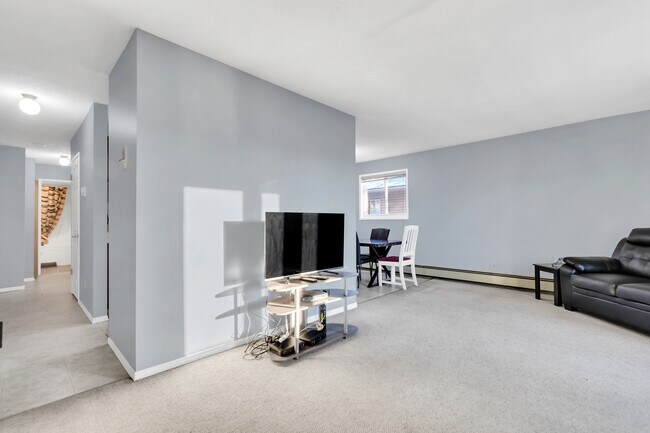 Photo du bâtiment - 10609 102 St